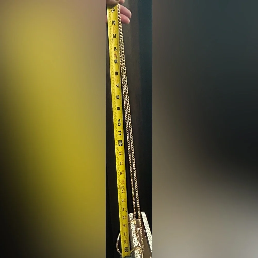 Elegant Handbag Clutch Purse with shiny Gold handle chain clasp - Picture 16 of 16